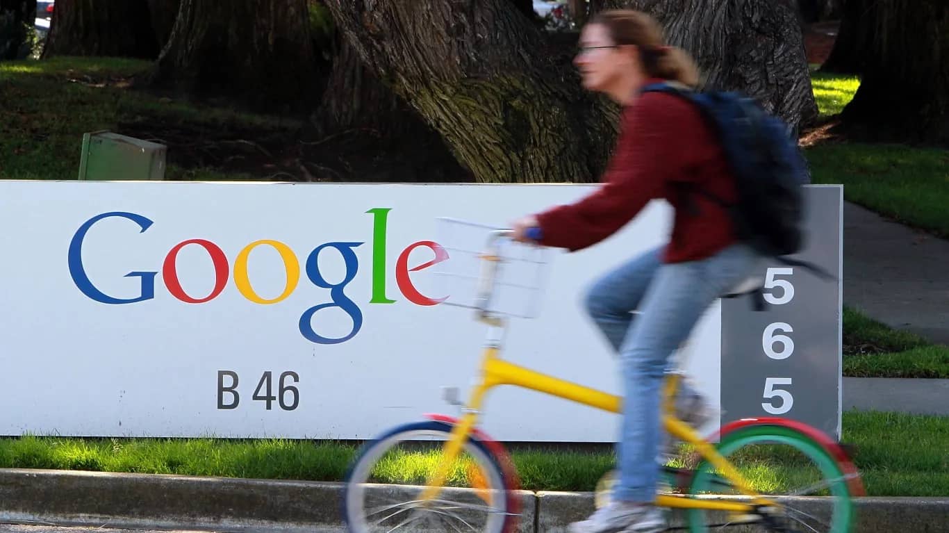 Alphabet Reportedly Raises About $41.4 Billion for AI Capex in Q3