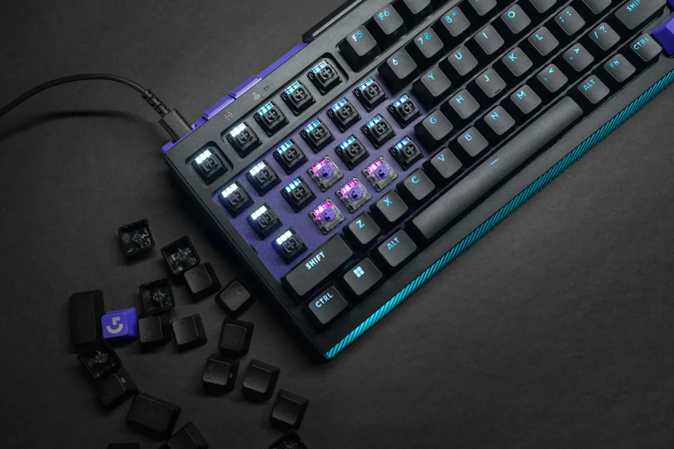 Logitech G512 X mixes analog and mechanical switches