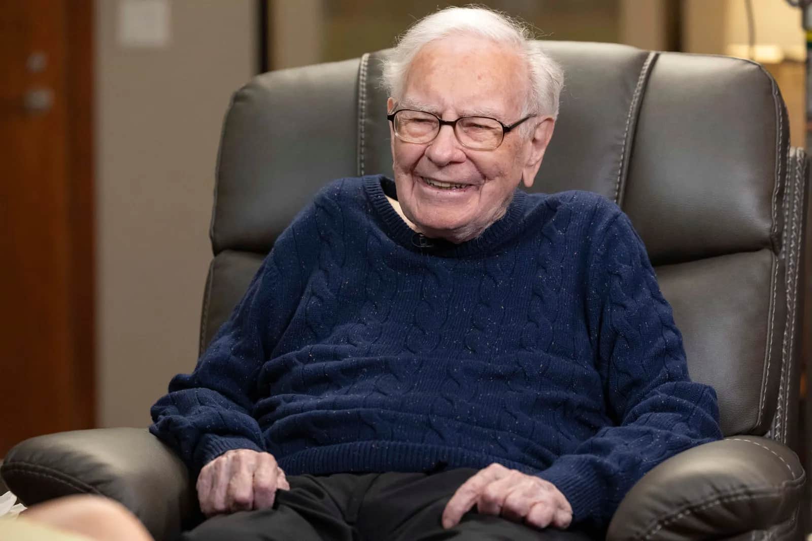 Warren Buffett steps down as Berkshire Hathaway chairman
