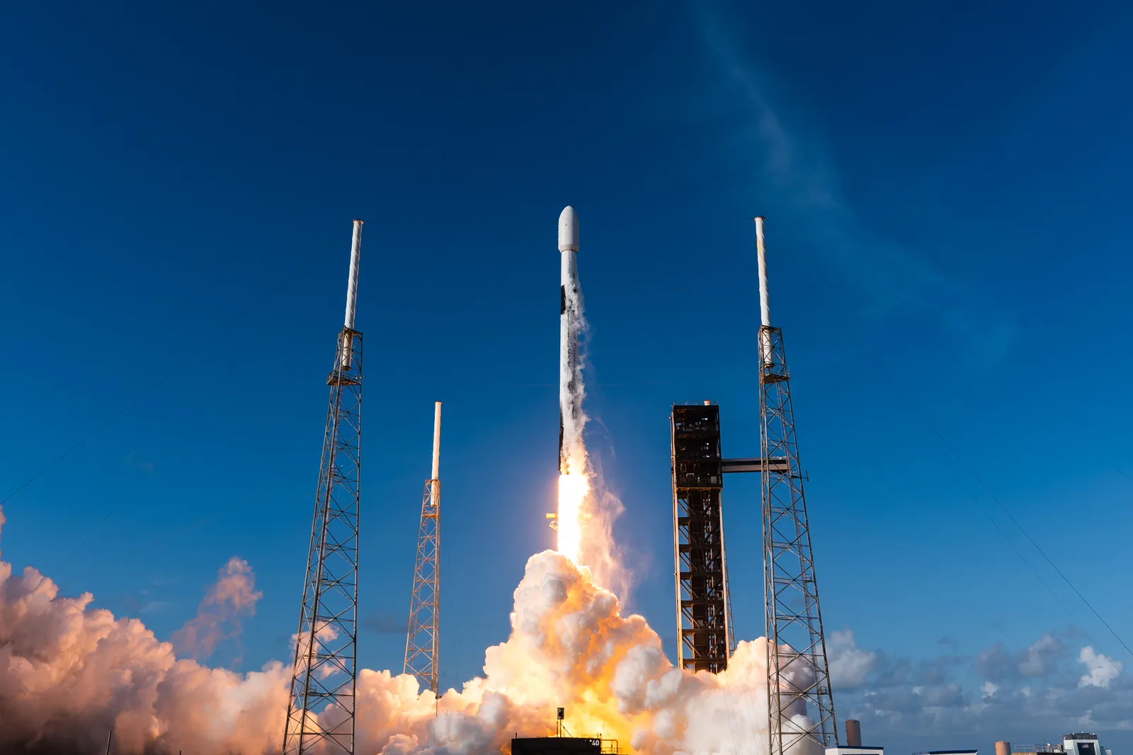 Space Force Awards $2.29B OTA to SpaceX for SDN Backbone