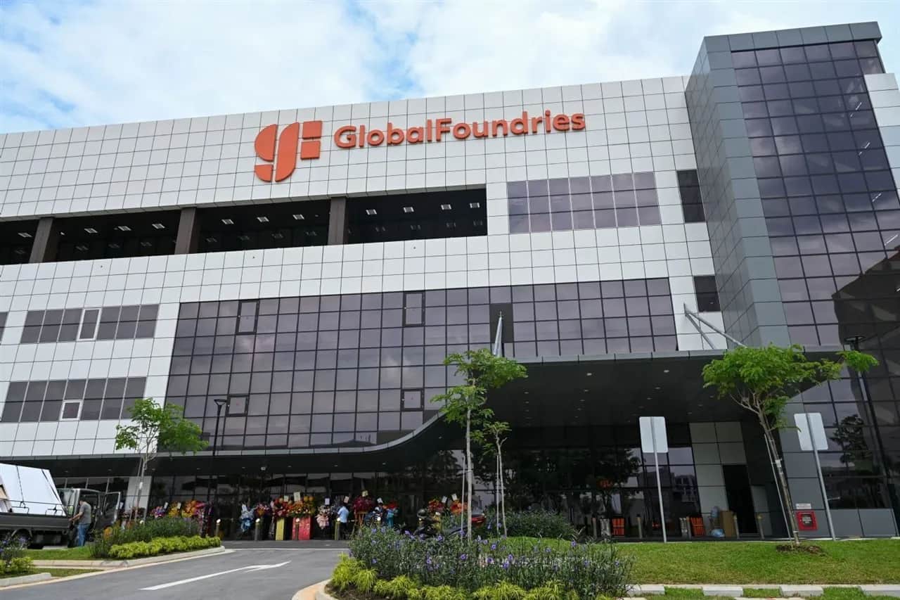 GlobalFoundries to run up to two Japan-funded New York fabs in $21B deal
