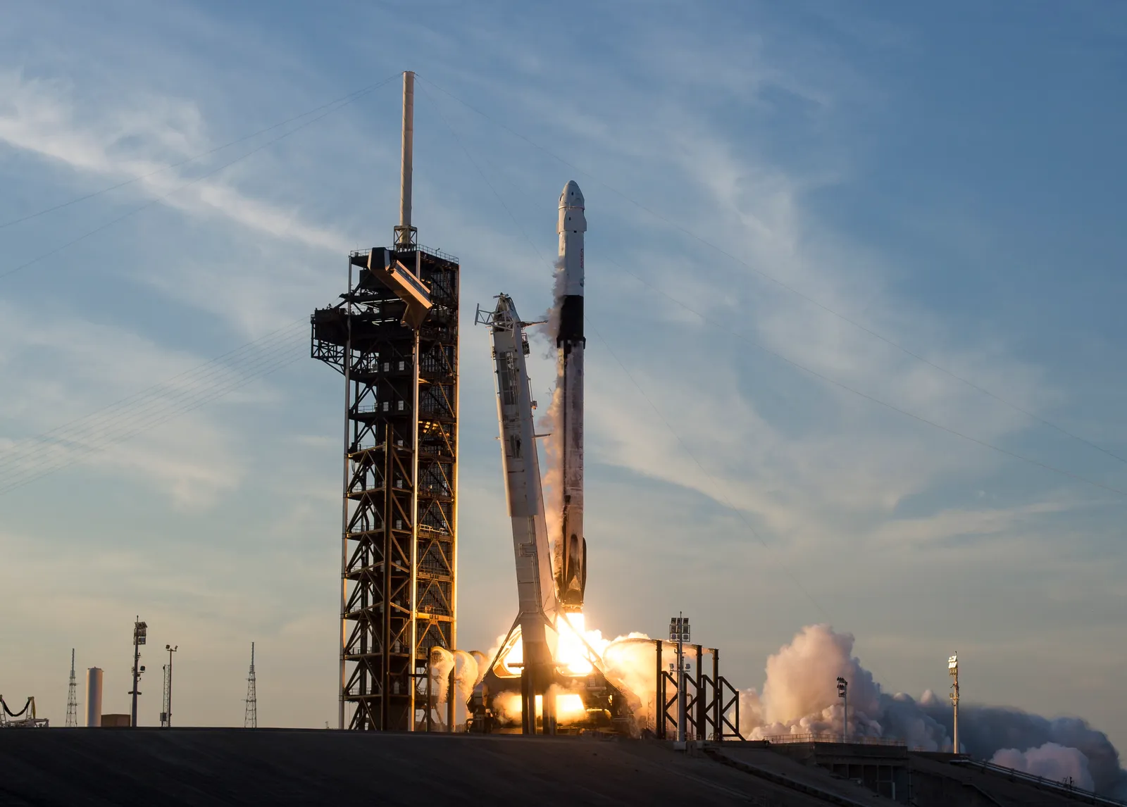 NASA awards SpaceX $946M for 3 more ISS missions